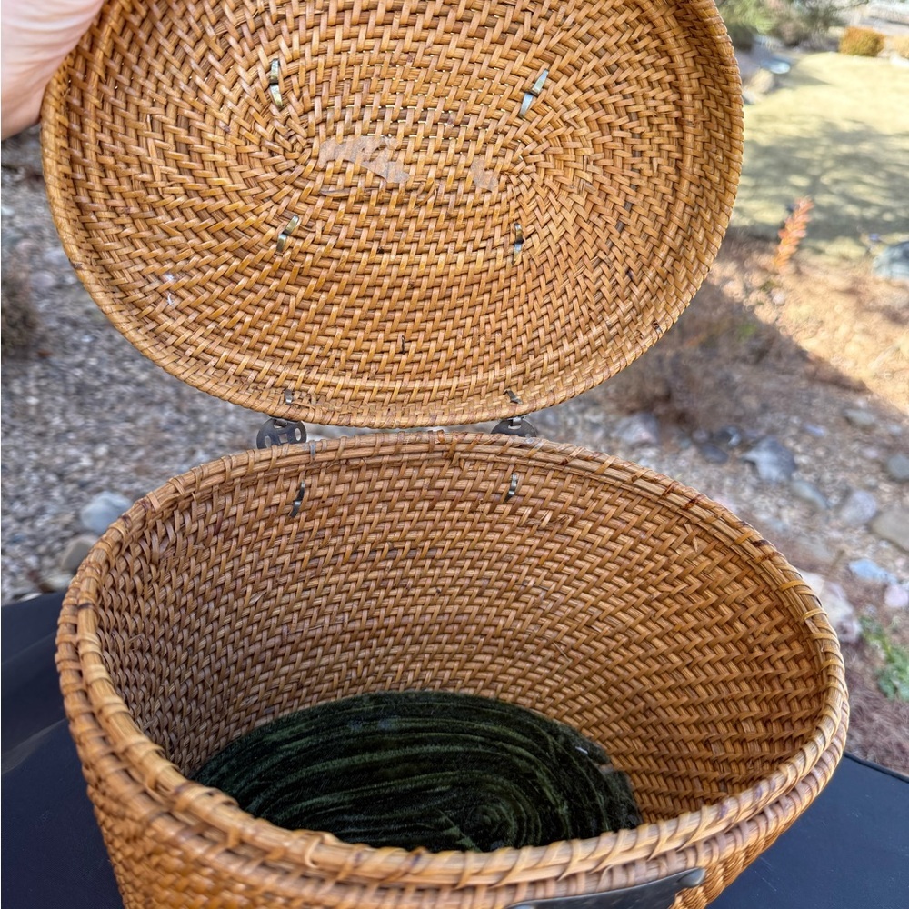 Chinese Wicker Travel Basket for Teapot and Cups Padded Green VelvetFabric Liner - Picture 8 of 10